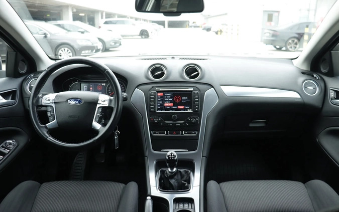 Ford Mondeo cena 33900 przebieg: 240000, rok produkcji 2013 z Gryfino małe 704